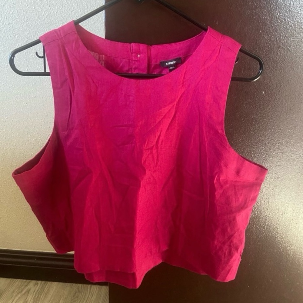Express Sleeveless Crop Top - Size Medium